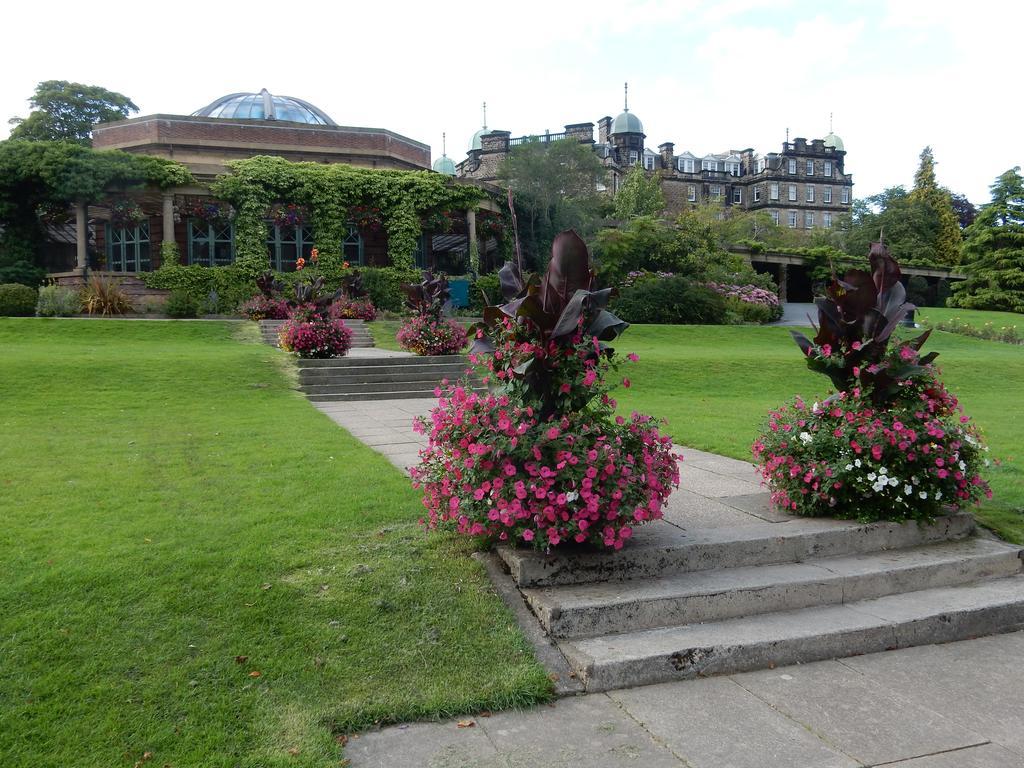 Springdale Guest House Harrogate Exterior photo